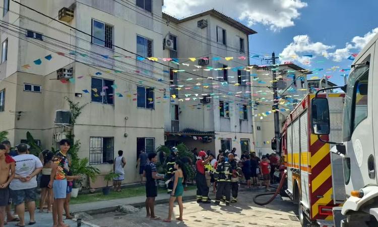 Incêndio atinge apartamento de prédio residencial na Zona Norte de Manaus