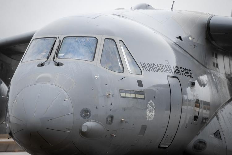 Embraer negocia avião militar C-390 para a Colômbia e o Chile, afirma CEO