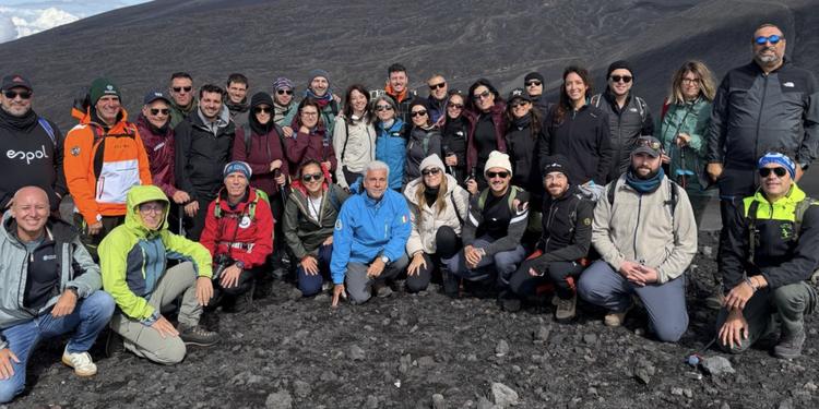 I corsisti Unical salgono sull’Etna: lezioni sul campo sul rischio vulcanico