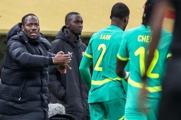 بعثة المنتخب السينغالي عالقة بأمريكا بعد الإقصاء والنجوم يهربون بمالهم الخاص