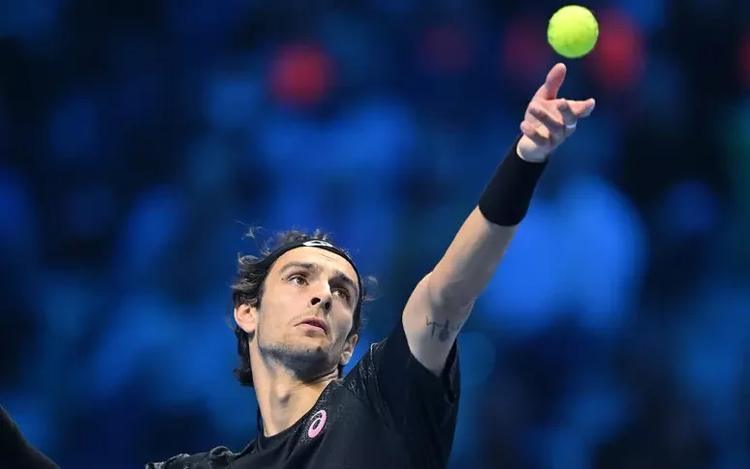 Sinner, Us Open ancora in dubbio: decisivi i test sul ginocchio. Musetti avanza a Cincinnati