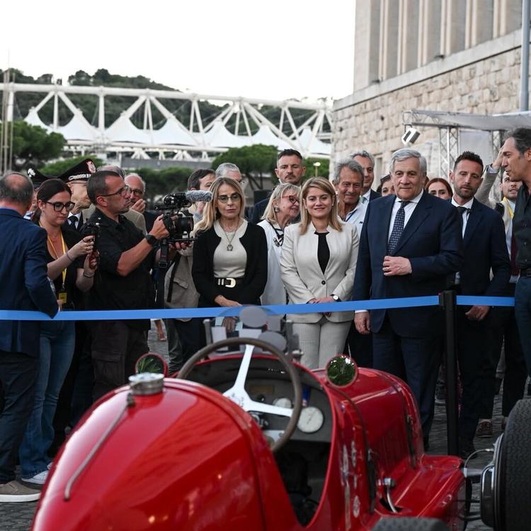 Alla Farnesina sfila la 'storia' dell'automobile italiana