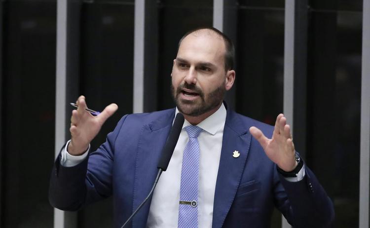 STF tem 3 votos para condenar Eduardo Bolsonaro por difamação contra Tabata Amaral