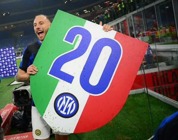 Scudetto, Seleção e contrato renovado: Carlos Augusto celebra ano na Inter