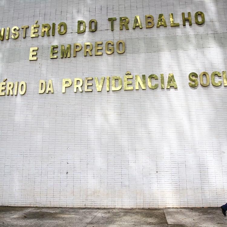 Governo anuncia força-tarefa para combater assédio eleitoral no ambiente de trabalho