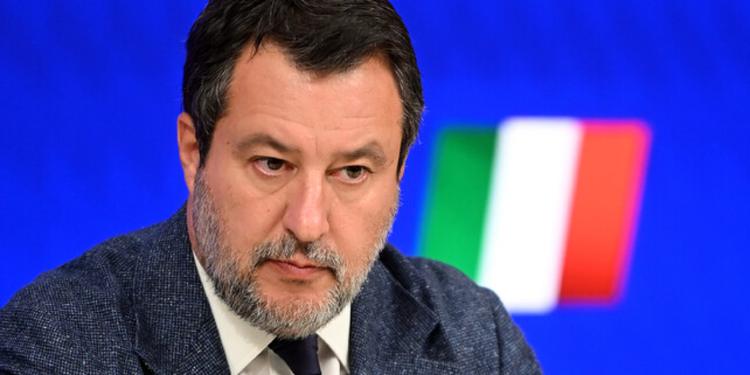 Salvini sui manifestanti: «Approvare la norma "chi rompe paga". Ieri in azione criminali senza valori»