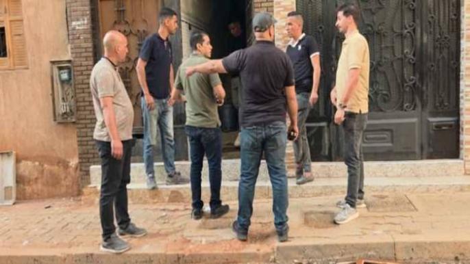 توقيف شخص احتجز سيدتين وعرض إحداهن لاعتداء جنسي وقاوم دورية للشرطة