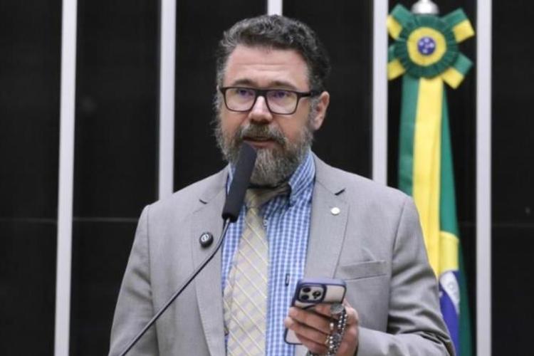 Conselho de Ética aprova relatório que sugere suspensão de deputados que ocuparam Mesa da Câmara
