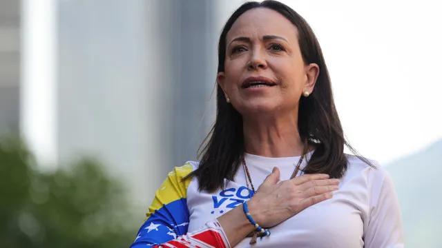María Corina agradece a Trump após voltar à Venezuela e diz que não conseguiu diálogo com Lula