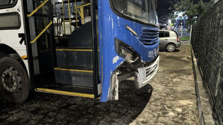 Motorista de ônibus que atropelou e matou motociclista vai para presídio do Róger após audiência de custódia