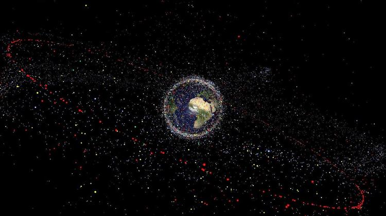 La nueva carrera espacial acerca el 'efecto kessler': "El espacio podría volverse inutilizable por generaciones"