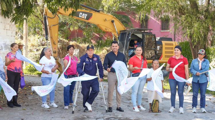 ¡Guerra al lodo! Inician desazolve de ríos en Xochitepec para evitar inundaciones