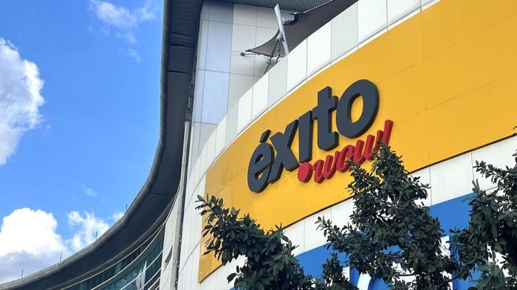 Grupo exito supermarket colombia