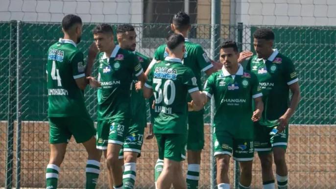 إدارة الرجاء تتراجع عن معسكر مراكش وودية أكادير