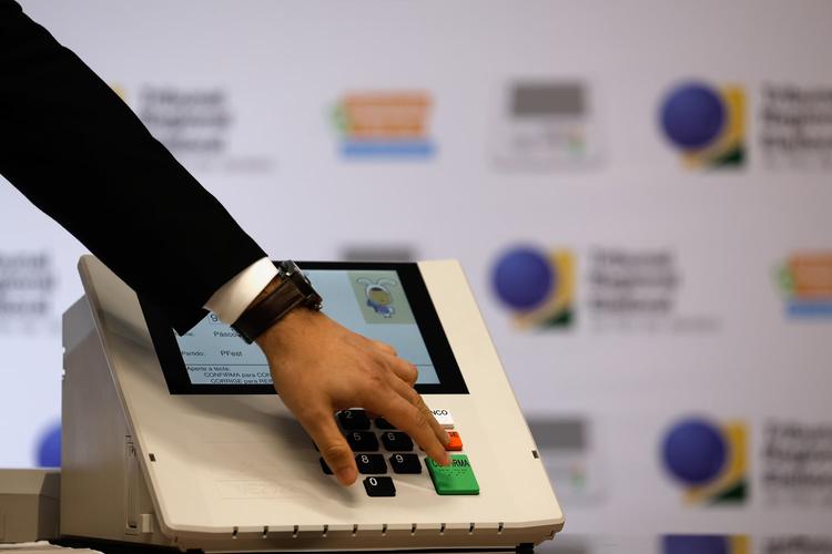 Fundo eleitoral 2026: confira como será distribuição dos R$ 4,9 bilhões; PL, PT e União lideram