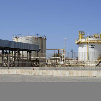 Meridionale Petroli smentisce il sindaco Romeo: “Nessun impegno sulla delocalizzazione del deposito di Vibo Marina”