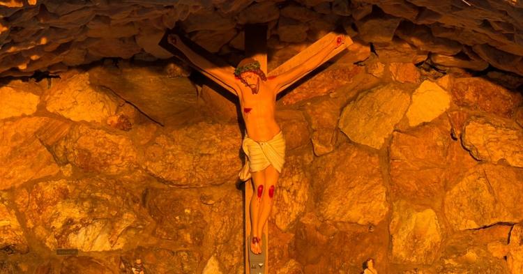 Jovem, que cruz você está disposto a carregar por amor?