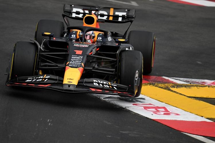 Verstappen domina e vence com tranquilidade o GP de Mônaco; Alonso e Ocon completam o pódio