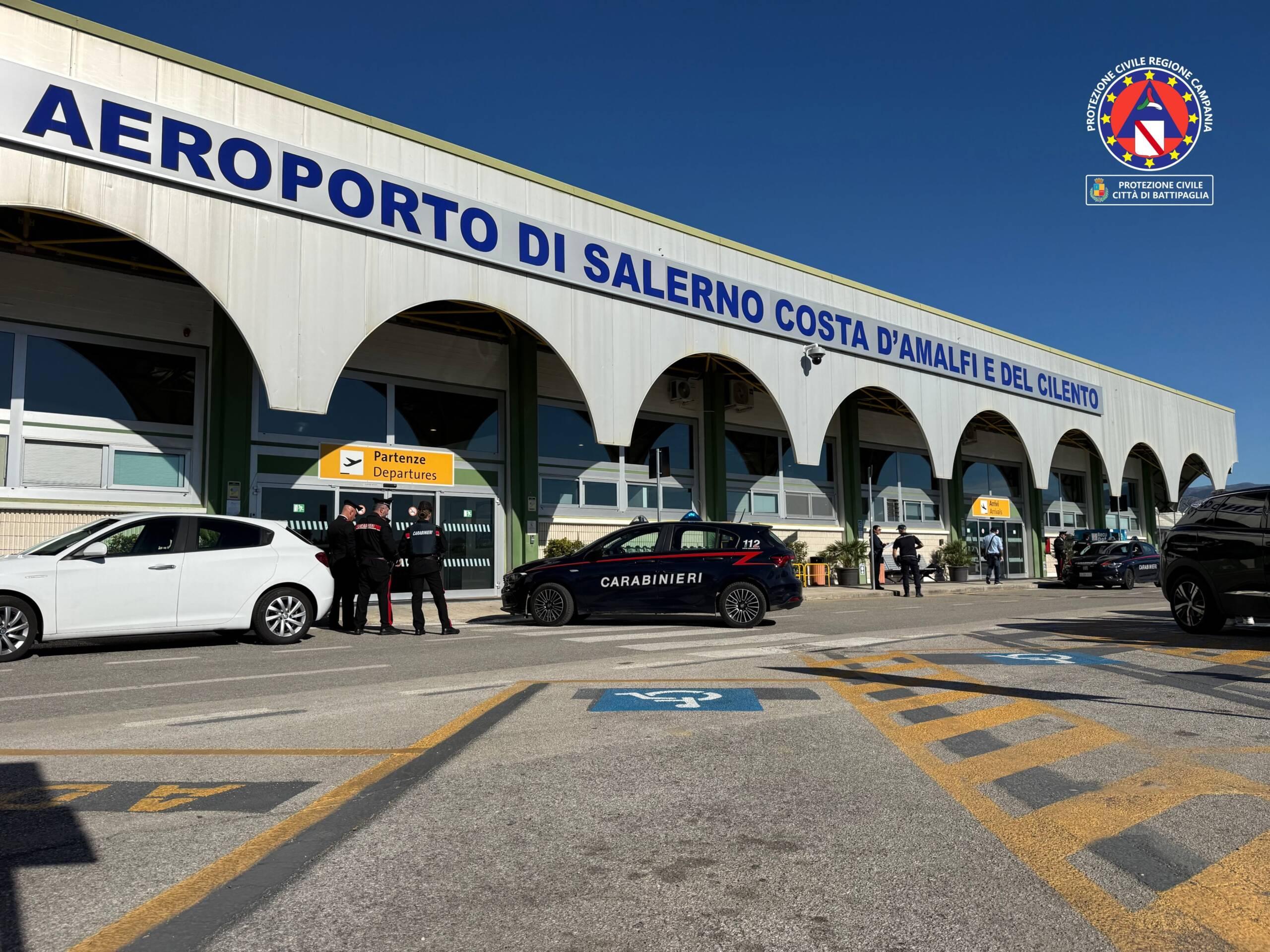 Simula un attacco terroristico con ostaggi: maxi esercitazione di soccorso all’aeroporto di Salerno