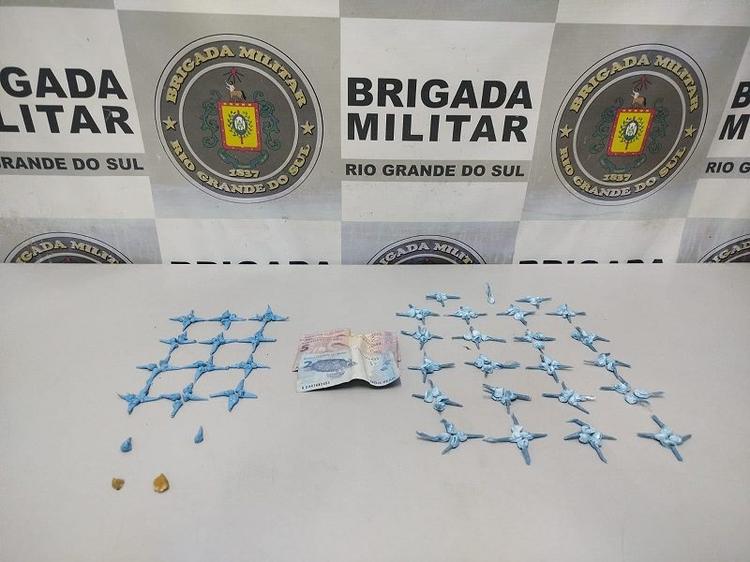 Homem é preso por tráfico de drogas no bairro Primeiro de Maio