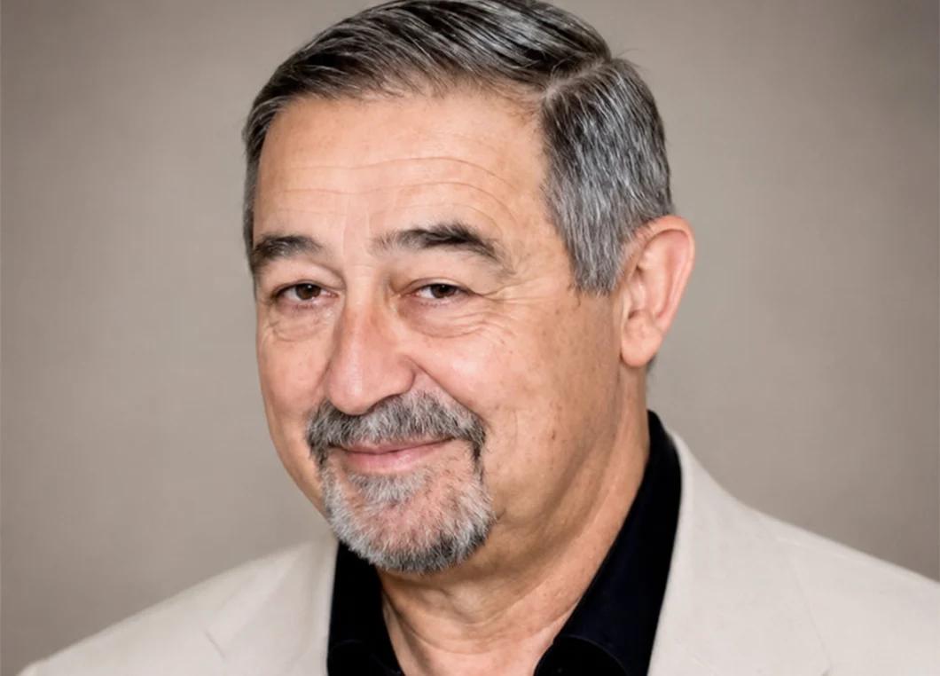 Lutto a Sala Consilina: è morto Lucio Mori, docente, artista e figura di riferimento della cultura nel Vallo di Diano