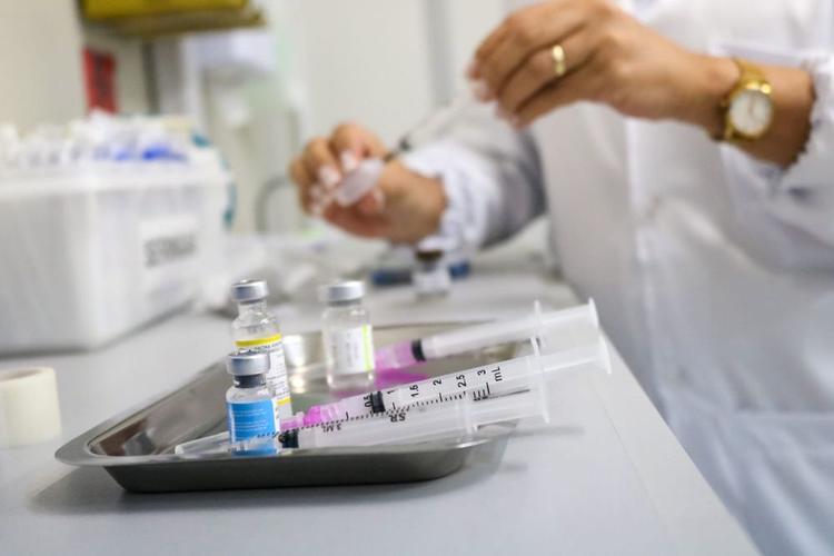 Vacina Caxias aplica mais de 400 doses na sétima edição da ação