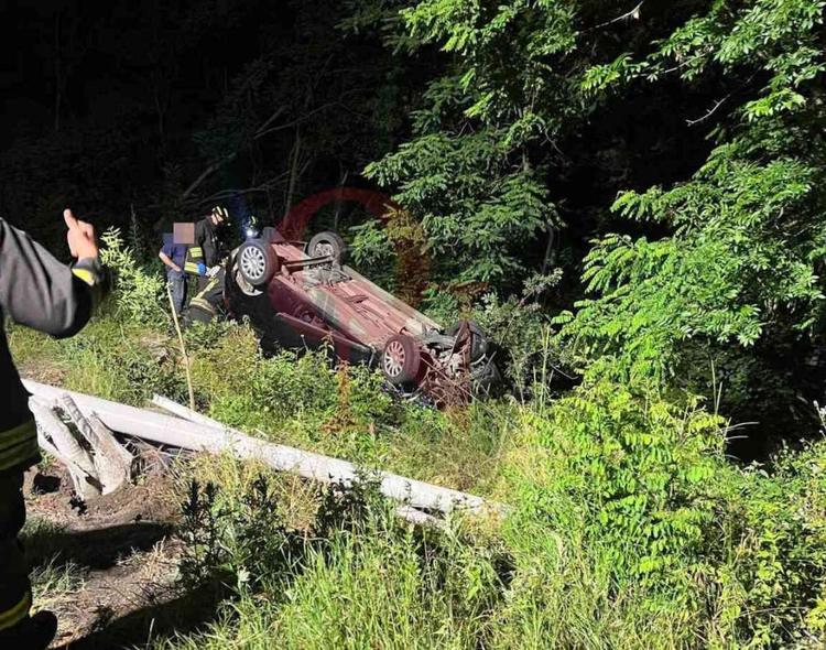 salassa inseguimento carabinieri e incidente