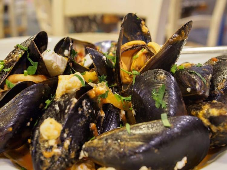 Five Easy Summer Recipes With a Greek Spirit