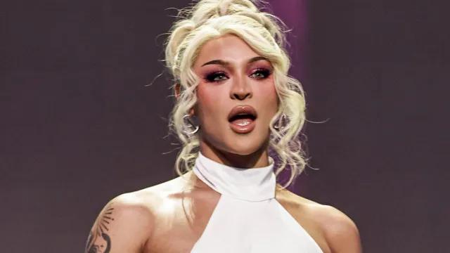 Fãs detonam Ana Castela e defendem Pabllo Vittar em briga política