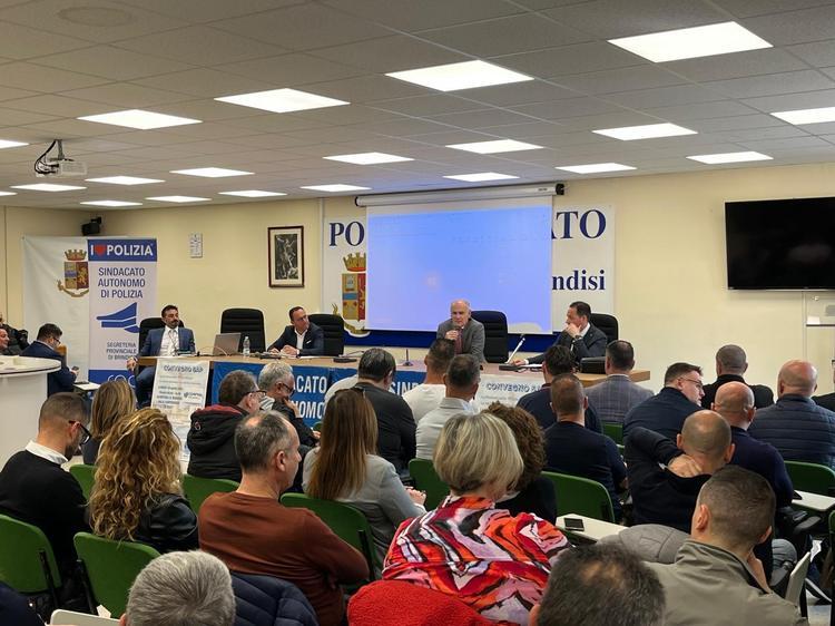 Brindisi, Sap a confronto con la polizia di frontiera
