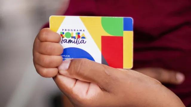 Caixa começa a pagar Bolsa Família de abril
