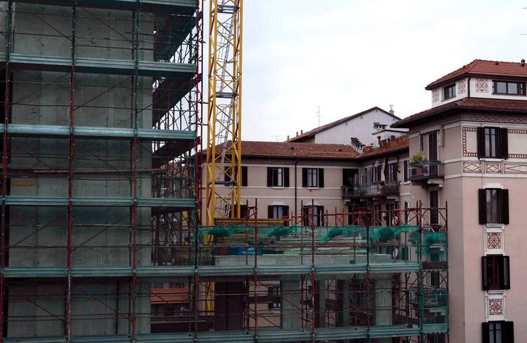 Roma, oltre 60 immobili occupati: “In 15 casi le bollette le paga ancora il Comune”