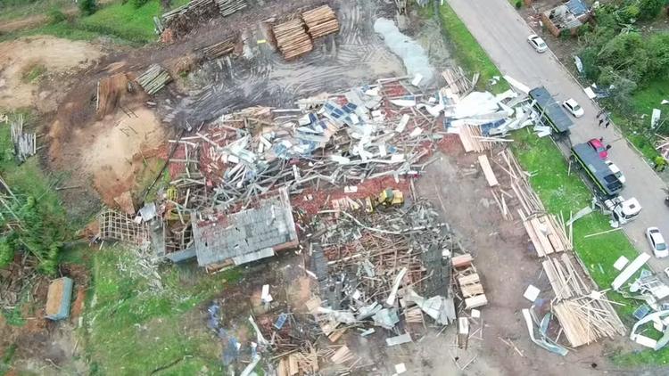 Tempestades deixam um morto, cinco feridos e mais de 1,8 mil desalojados no RS