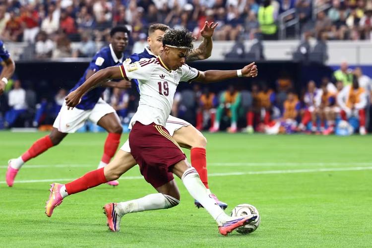 Espanha vence França e garante vaga na final da Copa do Mundo 2026