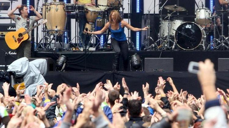 La gran peregrinación para ver a Shakira en Madrid: "He cruzado un océano sólo por ella"