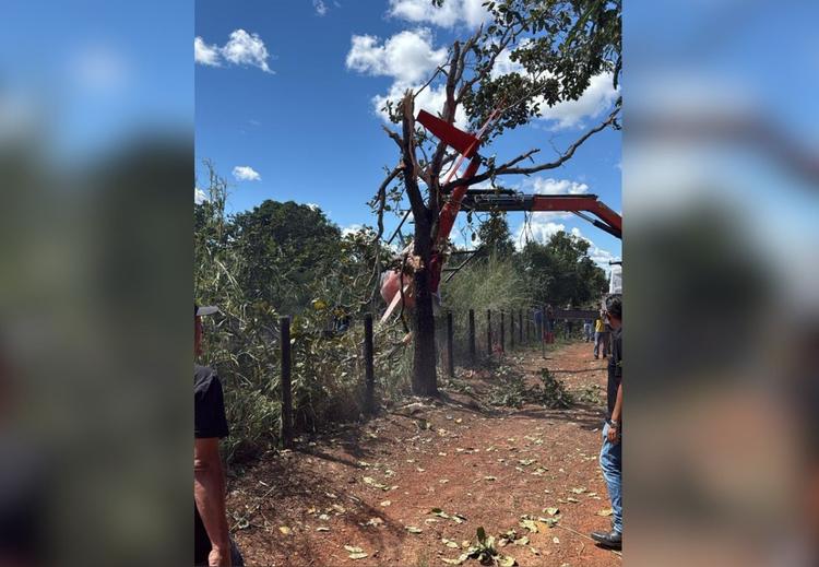 Helicóptero que caiu em fazenda era pilotado pelo pai de Henrique e Juliano, diz assessoria