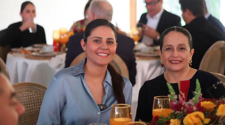 Paula Trade felicita a Andrea Gaona como nueva líder de los transportistas de carga