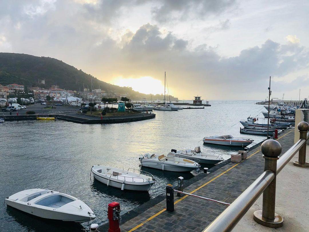 Porto di Acciaroli, appalto nullo ma indennizzo dovuto: la Cassazione dà ragione all’impresa