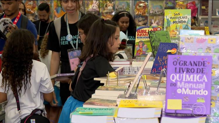 Bienal do Livro da Bahia reúne 170 autores e celebra Jorge Amado e Saramago