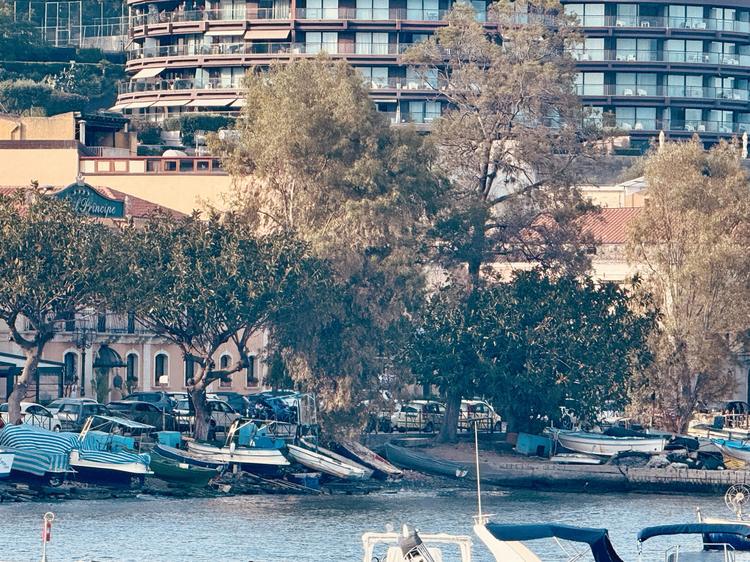Milazzo, la spiaggia di Vaccarella rinascerà grazie agli inerti del Torrente Mela