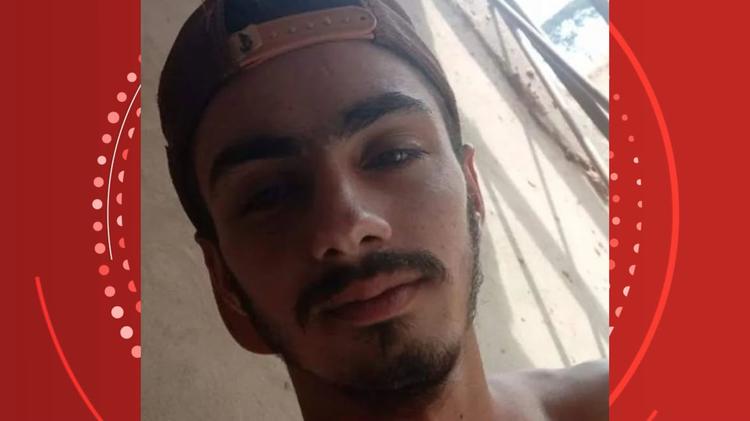 Jovem morre após ser arremessado de carro durante capotamento em RO
