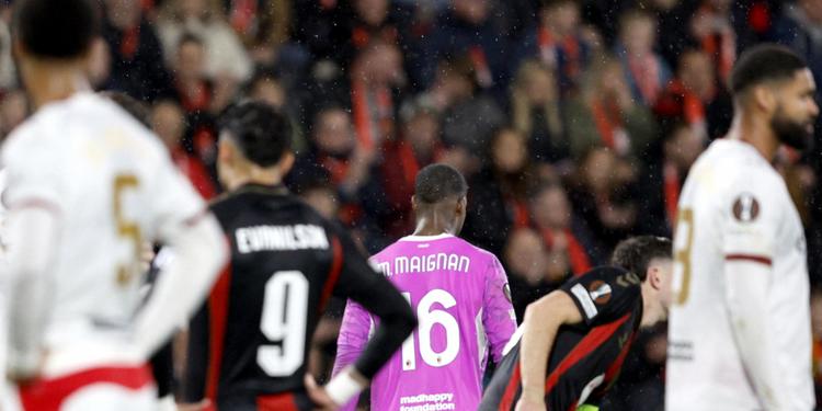 Milan, notte da incubo contro il Bournemouth in EL: 3-0 e Maignan espulso