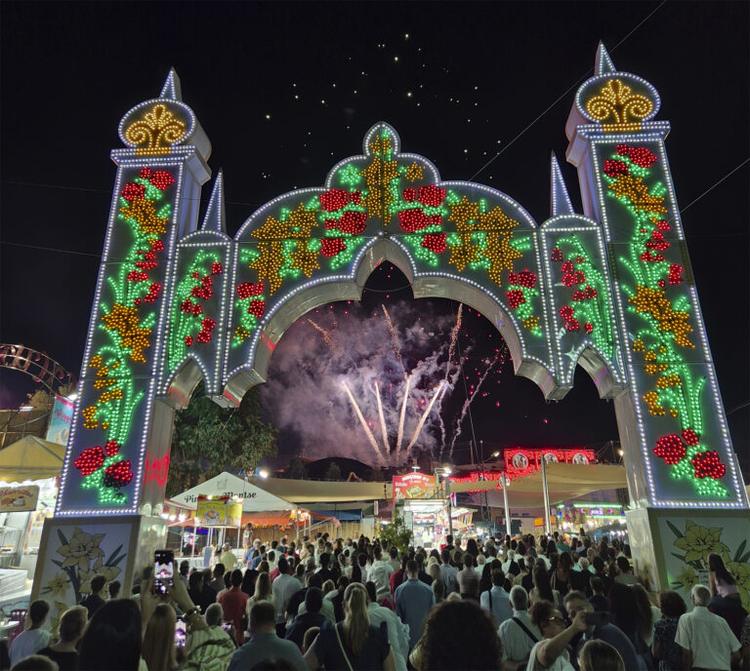 Satisfacción municipal por el desarrollo tranquilo y sin incidentes graves de la Feria 2026, cuyas actividades han recibido una magnífica respuesta de los ciudadanos