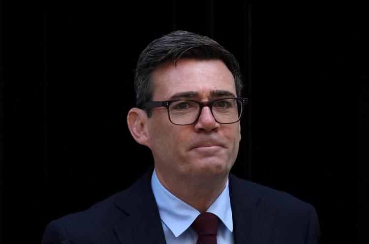 Primeiro-ministro britânico afirma que retorno do Reino Unido à União Europeia é possibilidade