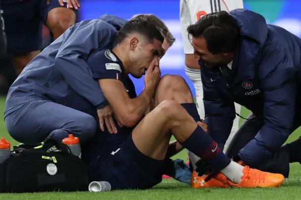 إصابة اشرف حكيمي تثير الشكوك