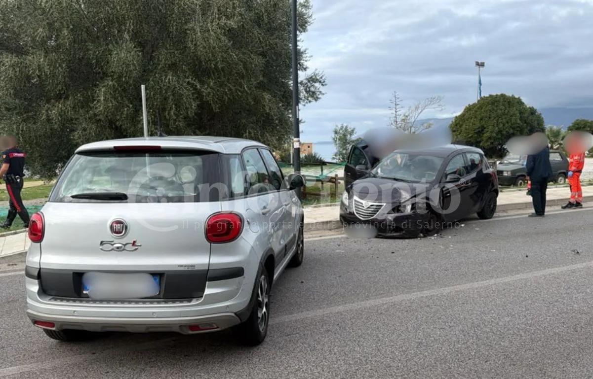 Incidente sulla SS18 tra Villammare e Sapri: tre feriti, un anziano in ospedale