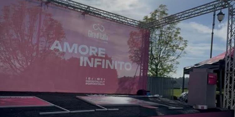Non è solo ciclismo: l’abbraccio di Catanzaro e Cosenza al Giro