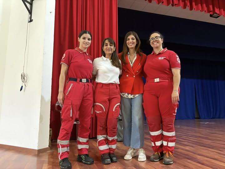 In occasione della Giornata Mondiale della Croce Rossa e Mezzaluna Rossa, che si celebrerà l’8 maggio, i ragazzi delle s...