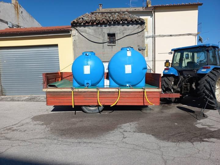 AVVISO EMERGENZA IDRICA  IL COMUNE DI PALMOLI HA MESSO A DISPOSIZIONE  H 24 CONTENITORI PER 50 QL DI ACQUA IN PIAZZA BER...