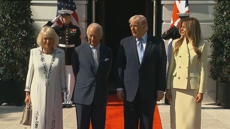 Rei Charles III desembarca em Washington em meio à tensão crescente entre EUA e Reino Unido por causa da guerra no Irã